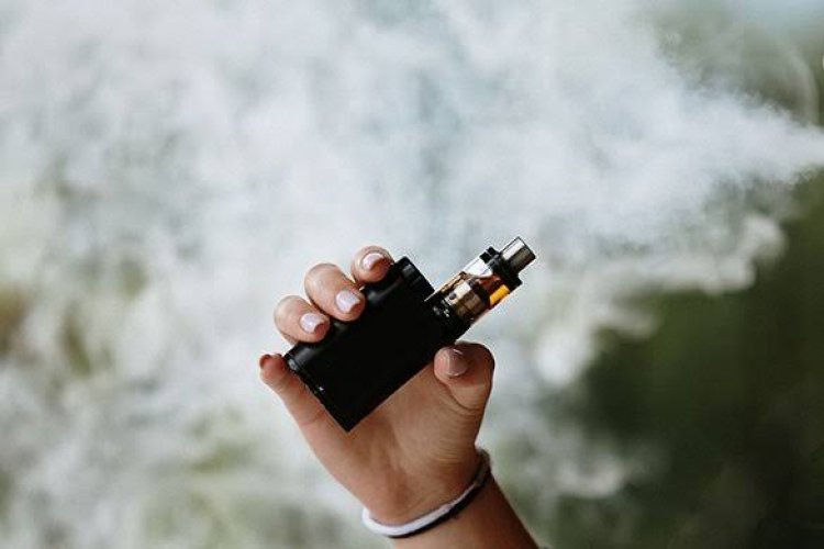 Mengenal 'Silent Killer' Di Balik Tren Liquid Vape Ilegal Di Indonesia