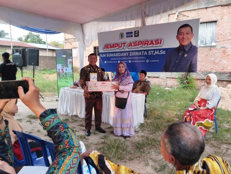 Sumardany Jemput Aspirasi di Jalan Inpres Sialang Sakti, Janjikan Pokir Untuk Kepentingan Masyarakat