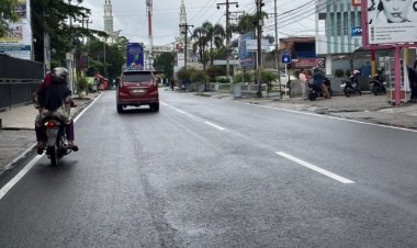 Wawako Pekanbaru Targetkan Jelang Lebaran Jalan Rusak Kembali Mulus