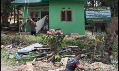 Semangat Tanpa Lelah, Satgas TMMD ke-127 Kodim 0301/Pekanbaru Percepat Penyelesaian Rumah Anismar