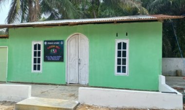 Satgas TMMD ke-127 Kodim 0301/Pekanbaru Cat Ulang dan Benahi Posbindu Kasih Ibu, Jadi Tempat Layanan Kesehatan yang Nyaman