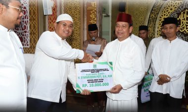 Safari Ramadhan di Batas Negeri, Wakil Bupati Rohul Syafaruddin Poti Salurkan Bantuan dan Perkuat Silaturahmi