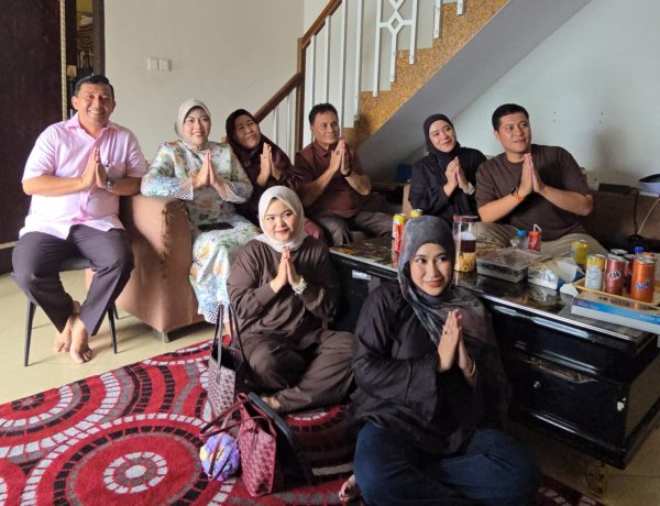 Pintu Terbuka Lebar, Sumardany Sambut Hangat Gelombang Silaturahmi Warga di Hari Kemenangan