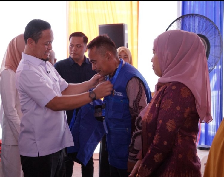 Walikota Pekanbaru Resmikan Program Satu ASN Satu RW