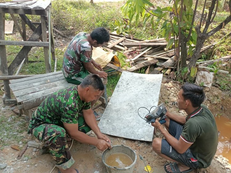 Fokus Perbaikan Mata Ketam, Satgas TMMD ke-127 Kodim 0301/Pekanbaru Tingkatkan Kualitas Rumah Anismar