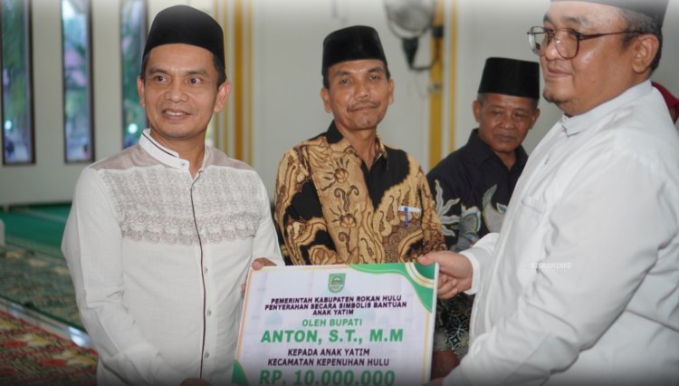 Safari Ramadan Pemkab Rohul di Masjid Baiturrahman Kepenuhan Hulu, Warga Antusias Sambut Sekda Muhammad Zaki