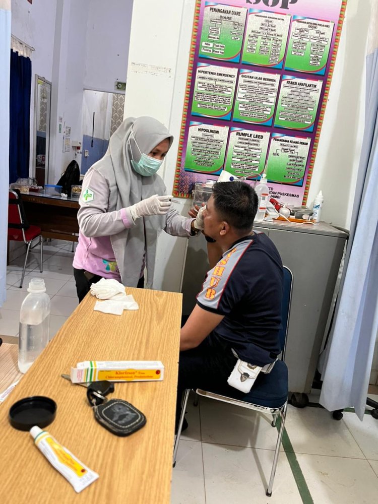 Petugas Dishub Kuansing Terluka Akibat Semburan Radiator Saat Amankan Festival Perahu Baganduang