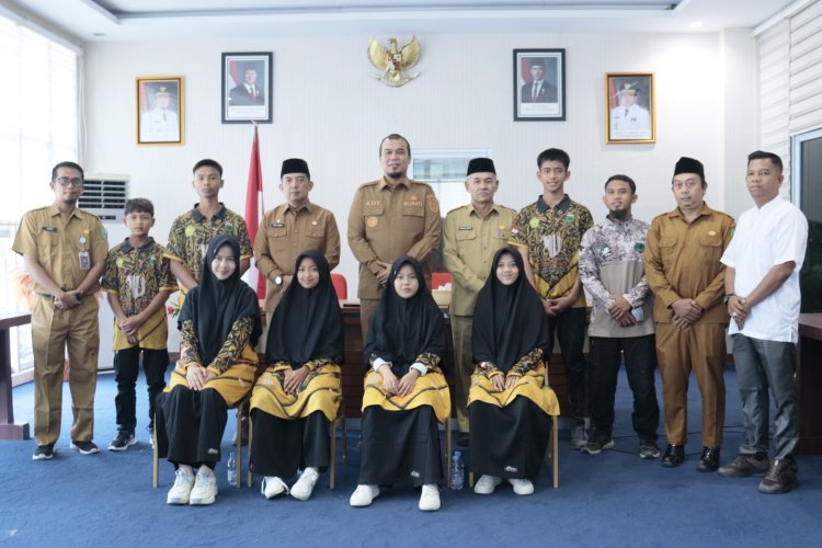 Lepas Kontingen Pordasi, Bupati Inhu Berharap Santri Raih Prestasi di Liga Nasional