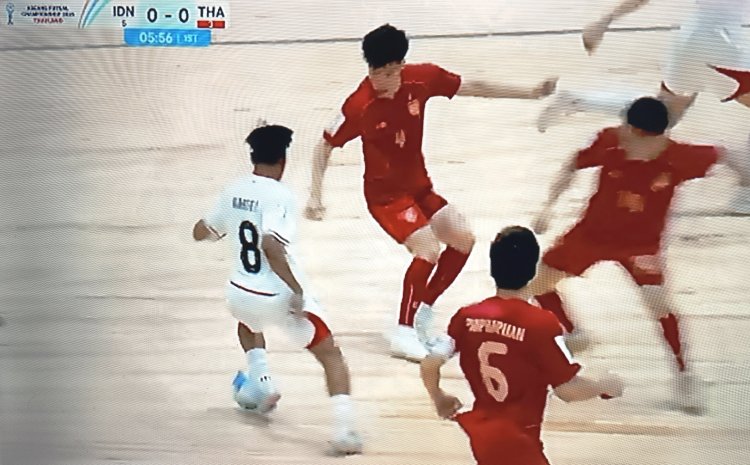 Hasil Babak I Timnas Futsal Indonesia vs Thailand 1-1, Piala AFF Futsal 2026, Andarias Kareth Ditandu ke Luar Lapangan