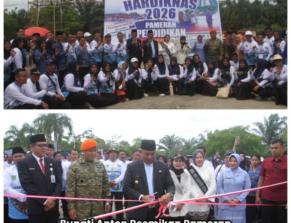 Bupati Rohul Resmikan Pameran Pendidikan Hardiknas 2026