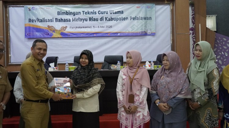 Tumbuhkan Rasa Bangga terhadap Bahasa Ibu, Balai Bahasa Riau Gelar Bimtek RBD di Pelalawan
