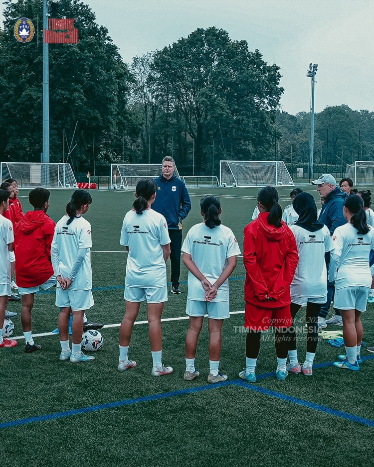 Timnas Putri U-17 Indonesia Curi Perhatian di Clairefontaine National Football Centre dan Pukau Pelatih Eropa