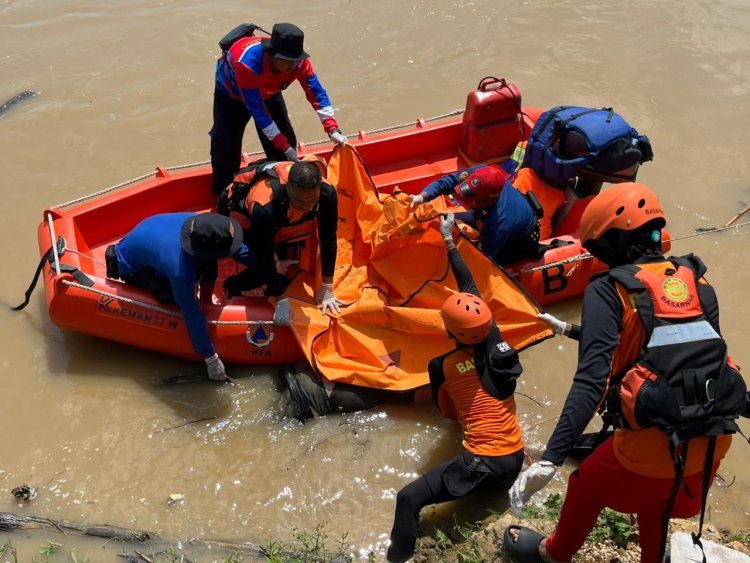 Hilang di Sungai Indragiri Inhu, Ardi Yahya Pegawai PNM Ukui Ditemukan Meninggal Dunia
