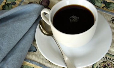 6 Hal yang Bisa Dialami Tubuh Jika Minum Kopi Setiap Pagi