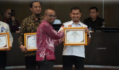PPID Rohul Boyong Tiga Penghargaan di KI Award Riau 2025