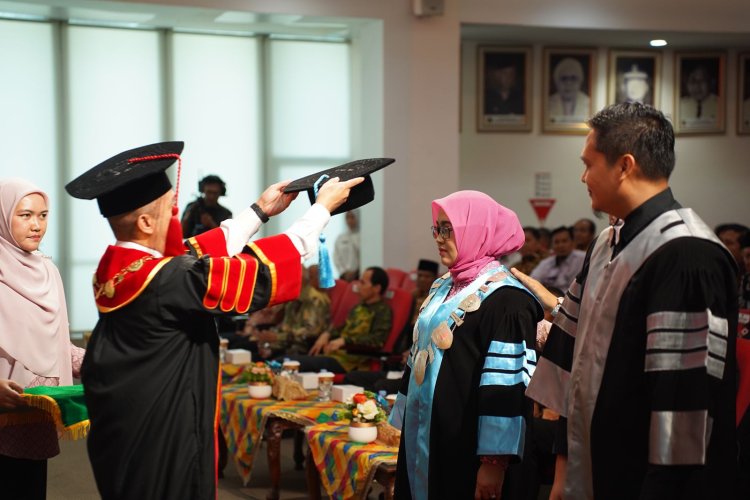 UIR Kukuhkan Dua Guru Besar Bidang Pemasaran Bisnis dan Kecerdasan Buatan