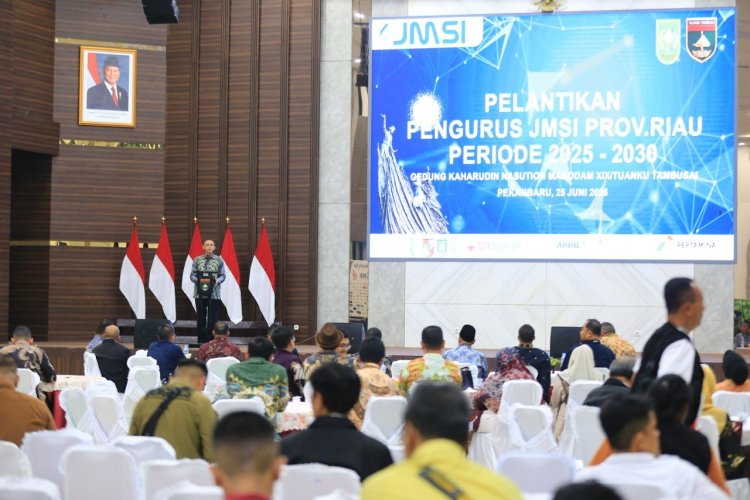 Kadis Kominfotik Riau Minta Kecepatan Media Harus Diimbangi Akurasi dan Integritas