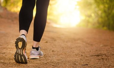 Berjalan Kaki Dengan Cepat Kurangi Risiko Gangguan Kognitif