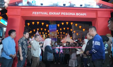 Resmikan Bazar Festival Ekraf Pesona Boapi, Bupati H. Bistamam Ajak Perkuat UMKM dengan Teknologi Digital