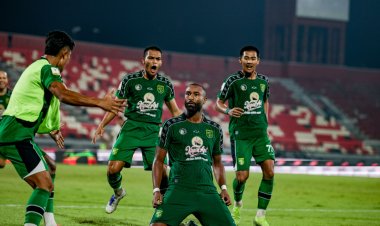 Hasil Babak I Persebaya vs Arema FC 1-0, Semifinal Piala Presiden 2026, Yuran Fernandes Jebol Gawang Singo Edan