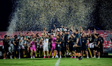 Hasil Persib Bandung vs Persebaya 5-6, Bajul Ijo Juara Piala Presiden 2026, Reza Arya Jadi Penyelamat
