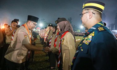 Terima Lencana Darma Bakti di Cibubur, Sulastri Komit Kawal Generasi Emas Pekanbaru