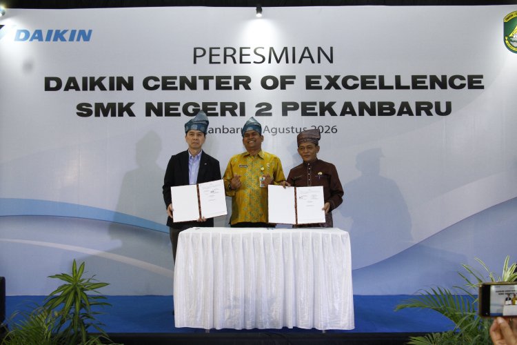 SMKN 2 Pekanbaru Jadi Pusat Keunggulan DAIKIN Pertama di Sumatera