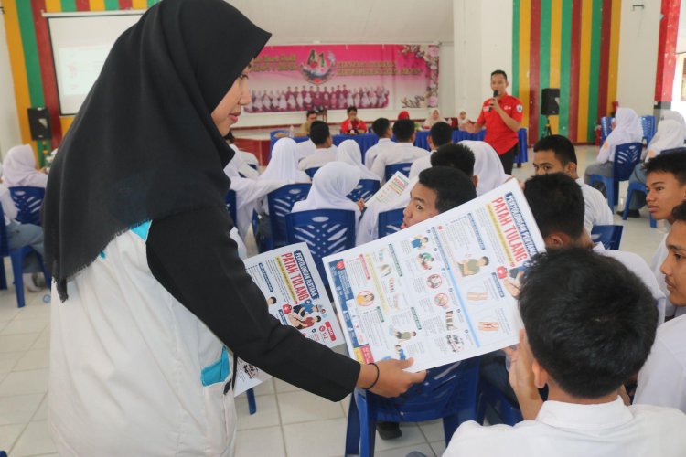 Tim KKN-PPM UGM Bentala Melayu Gelar Pelatihan Bantuan Hidup Dasar dan Pertolongan Pertama di SMA Negeri 1 Siak, Tingkatkan Kesiapsiagaan Pelajar