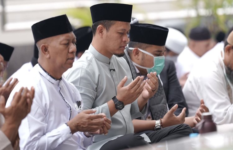 Kualitas Udara Pekanbaru Sangat Tidak Sehat 26 Agustus 2026, Wali Kota Agung Nugroho Gelar Salat Istisqa Minta Hujan di Tengah Kepungan Asap Karhutla