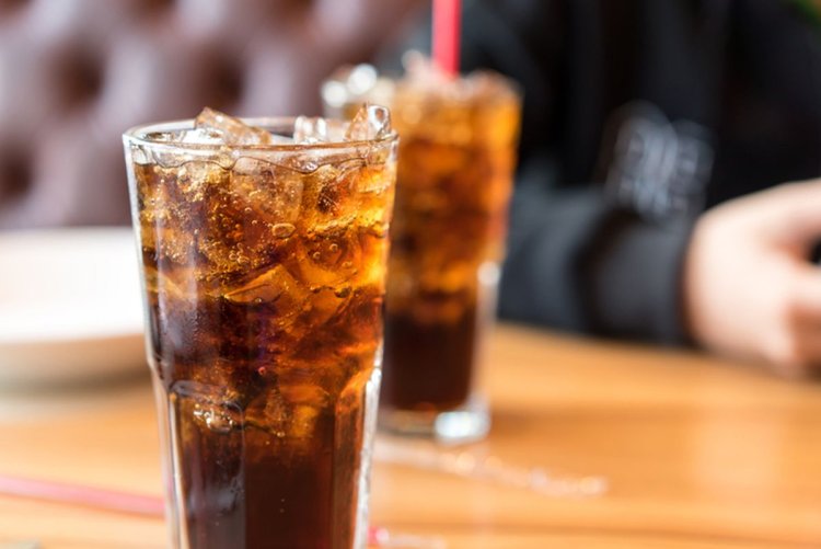 Hindari Minuman Manis dan Kafein saat Musim Kemarau, Ini Kata Dokter