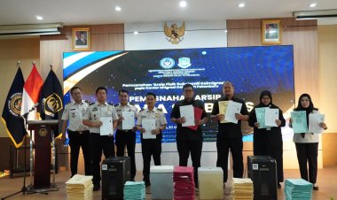 Imigrasi Pekanbaru Musnahkan 145.731 Berkas Arsip Keimigrasian